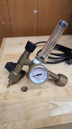CO2 regulator