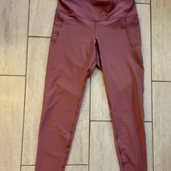 2 XL New Old Navy Power soft High Rise Leggings