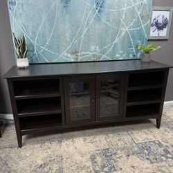 Big TV Stand / Entertainment Center
