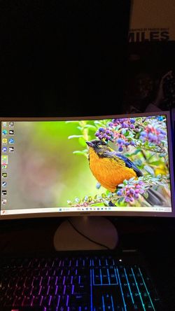 Samsung 27” curved desktop monitor