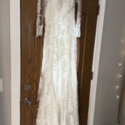 Wedding Dress Size 6   (M)