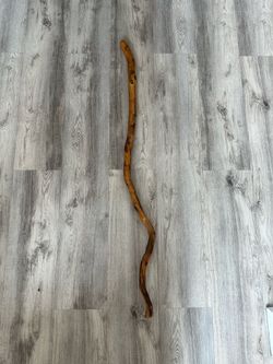 Handcrafted Vine-Twisted Walking Staff – 50.5” Hardwood with Malachite Inlay