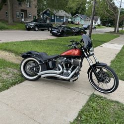 2011 Harley Blackline Custom