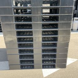 48x40x5 Plastic Pallets (Good Condition)