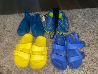 Boys size 9/10 summer shoes
