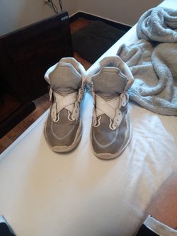 Kyreys Idk How To Spell Em