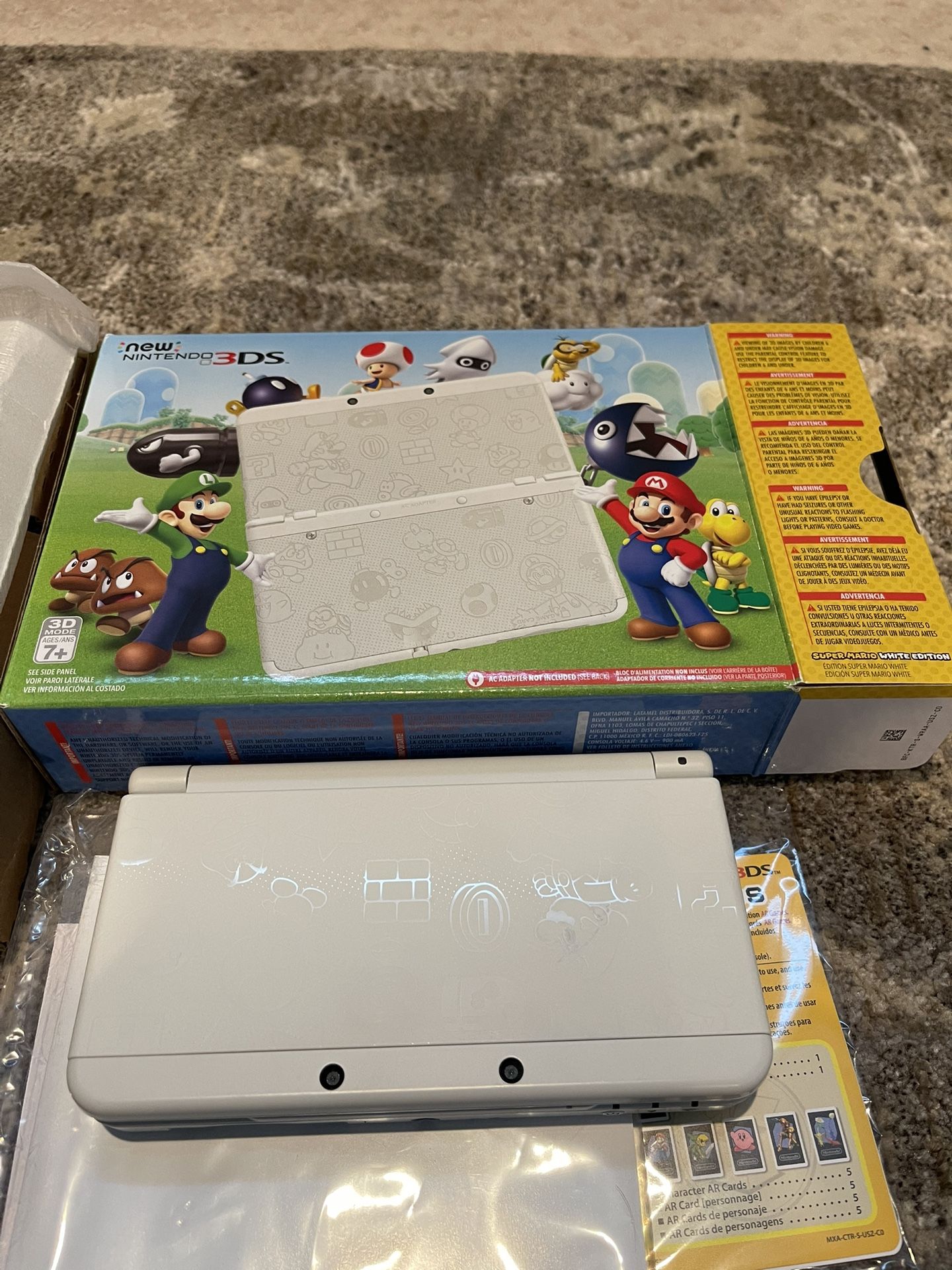New Nintendo 3DS Super Mario White Edition