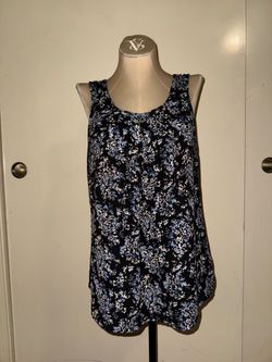 Women’s Elle large sleeveless blouse