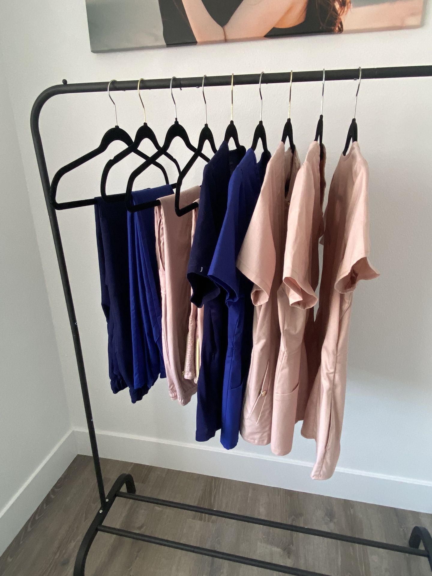 Jaanuu Scrub Sets Small