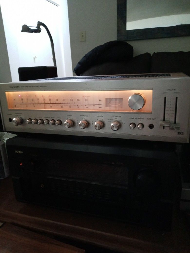 Realistic Stereo Amp Vintage.