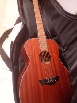 Acustic Guitar