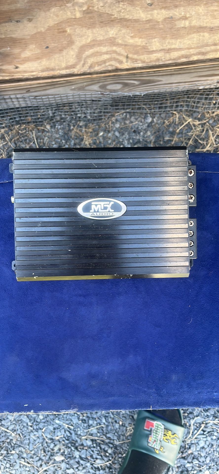 MTX AUDIO AMP