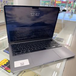 MacBook Air M2 256gb 8Ram