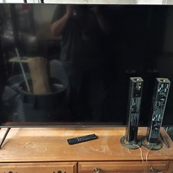 55" Flat Screen Smart Google TV With Speakers
