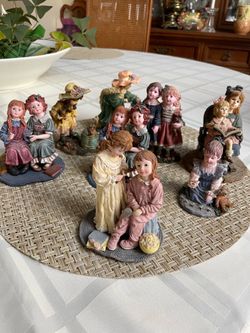 Set of 8 Ceramic Figurines - Yesterday’s Child