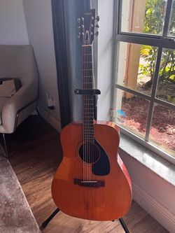 Yamaha Nippon Gakki FG140 Guitar