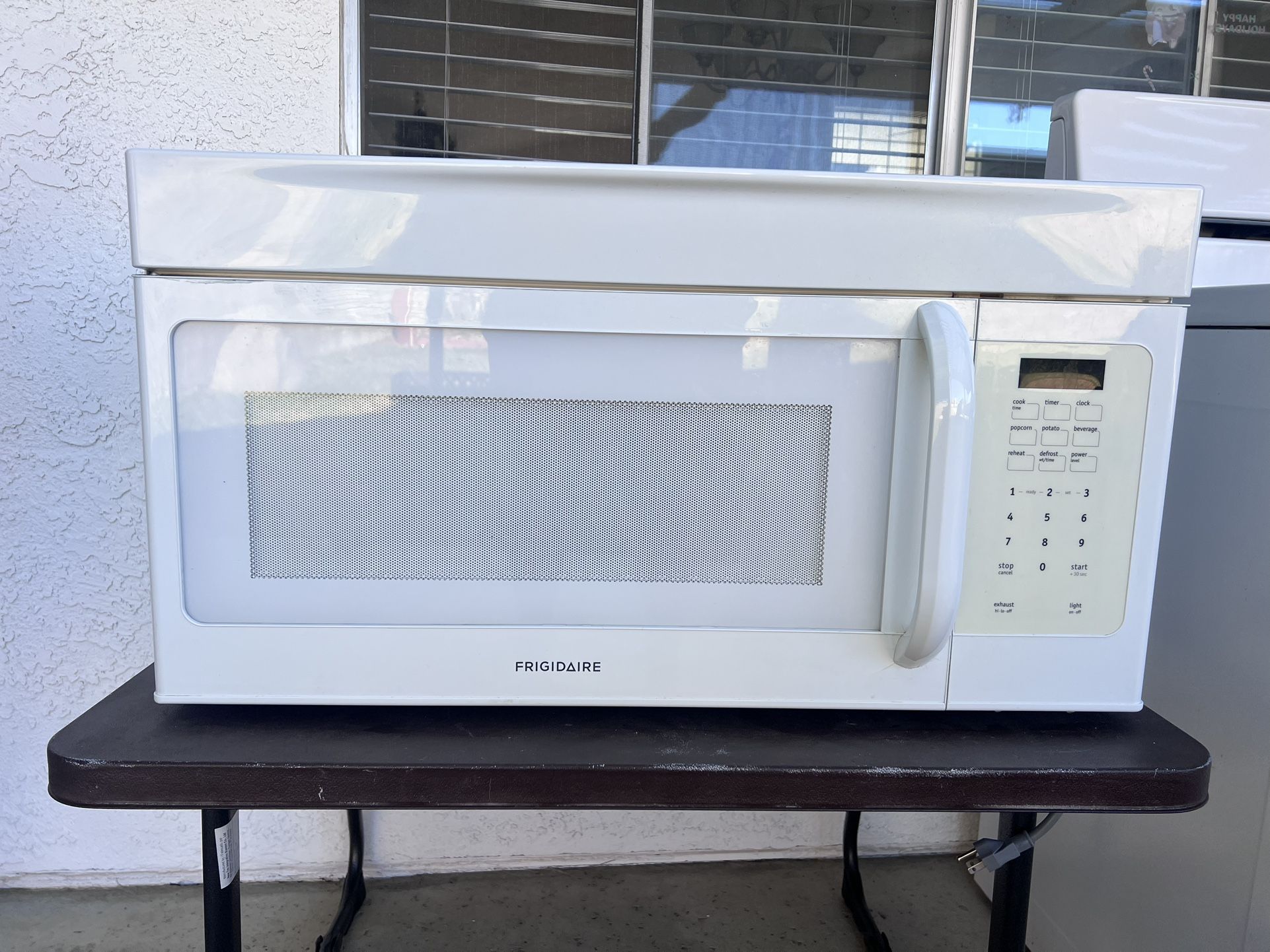 Microwave And Stove …. Only 2yrs Old. Great Condition!