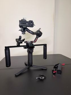 DJI RS3 Stabilizer Bundle