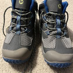 Merrell Youth hiking boots, Size 6, Like new