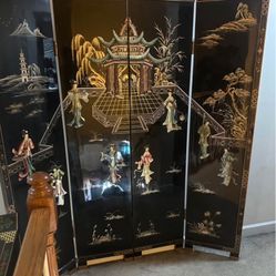 Hand-Painted Asian Lacquer Room Divider – Mother of Pearl Inlay