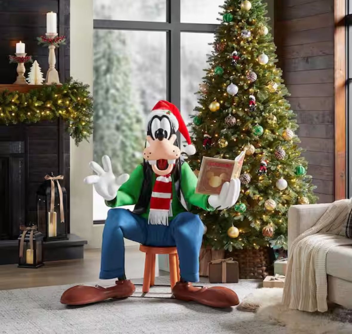 Goofy 4ft Animated Holiday Statue 
