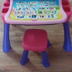 Vtech Learning Desk. Very Good Condition