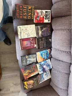 47 Stephen king books Send me offers