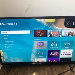 TCL Roku 32” HD TV