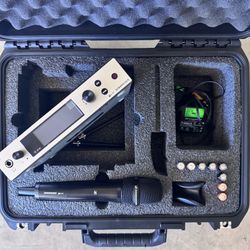 Sennheiser ew G4 Wireless mic + receiver and case. Included paddle antenna.