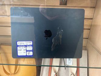 Mac Book Air 2024