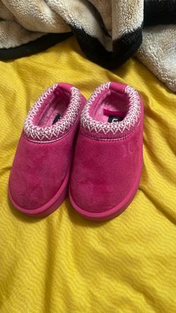 Slippers size 7 for little girls