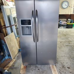 Broken Refrigerator Possibly Needs Computer Board