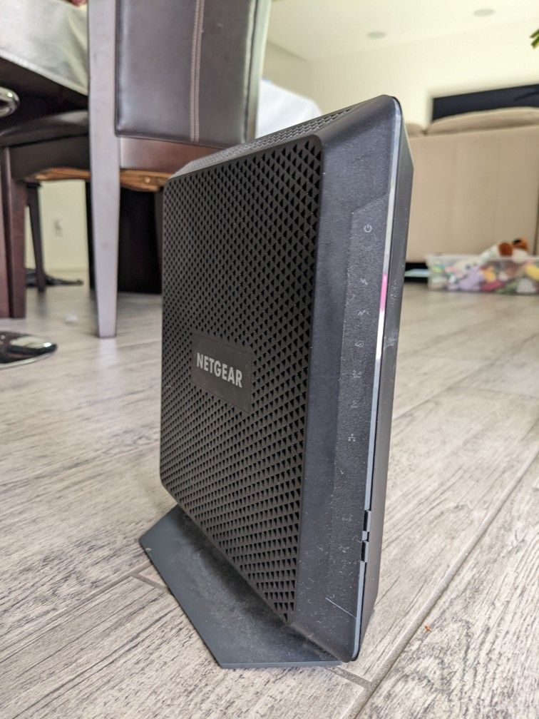 Netgear Nighthawk Cable Modem Router 