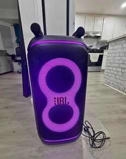 JBL PartyBox 320 – Powerful Portable Bluetooth Party Speaker