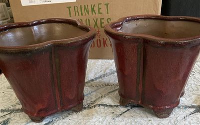 Pair Of Matching Ceramic Flower Pots!