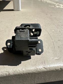 Automotive Trunk Latch Lock Actuator