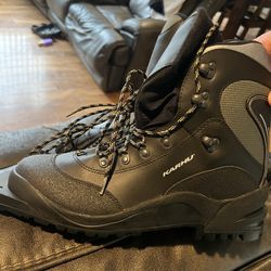 Cross Counrty Skiing Boots 