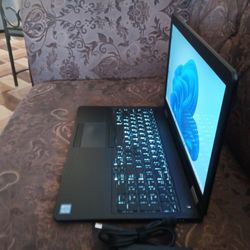 Laptop Dell Latitude E5570-core i5-8gb Ram-128gb HD SSD Solid-go-od For Studen-ts.