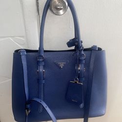 prada blue saffiano cuir leather Handbag 