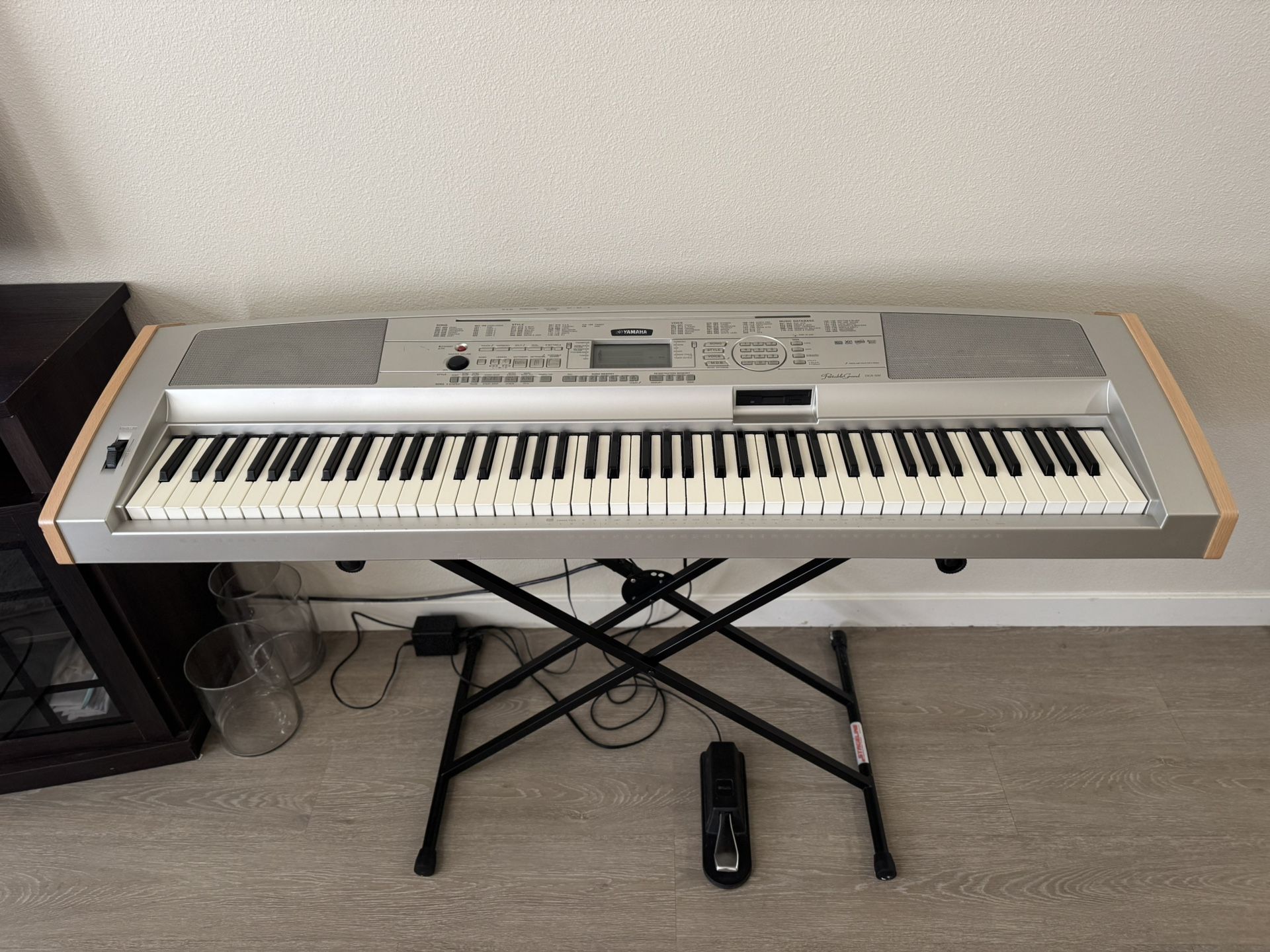Flexible on price – message me! Yamaha Portable Grand DGX-500 Keyboard