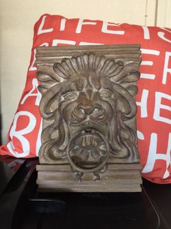 Door knocker 10&1/2" tall, 7&1/2" wide