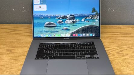 Macbook Pro -16 inches- MacOS Tahoe