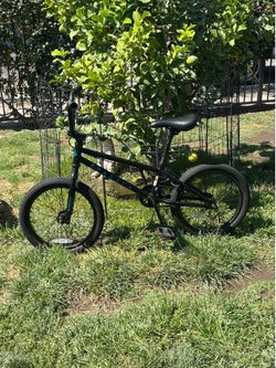 20 INCH BMX BIKE
