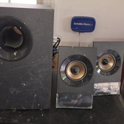 LOGi Speaker