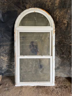 Arch window, white