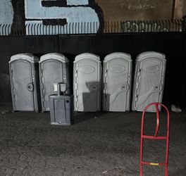 !!!!!!!Portable Restroom - Baños !!!!!!!