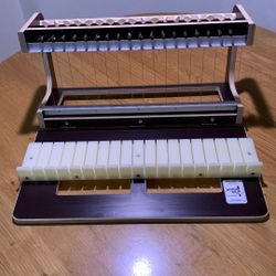 Professional 17-Bar Soap Cutter - 1 1/8” Bars