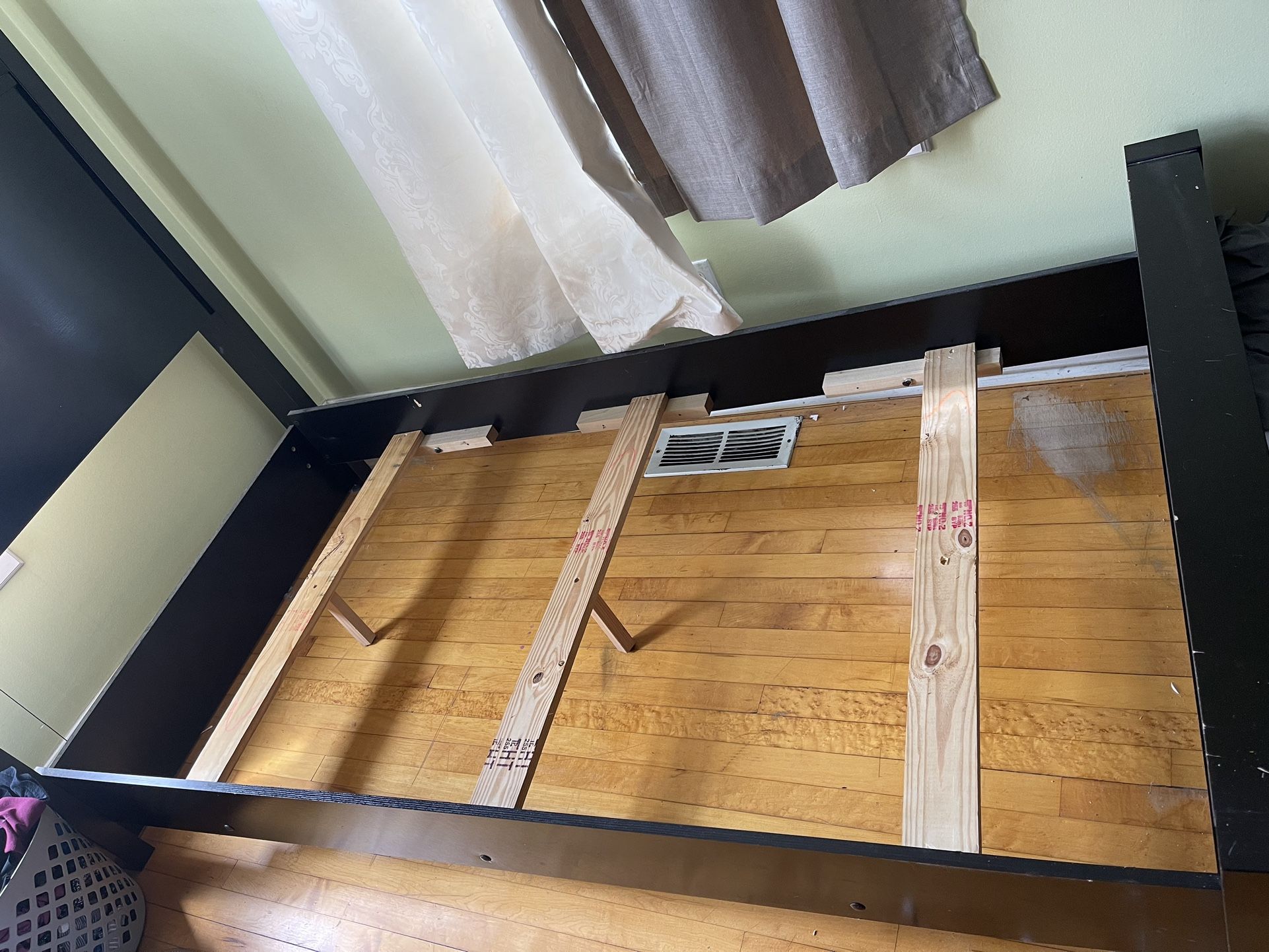 Used Bed frame for Sale in Lyons, IL OfferUp