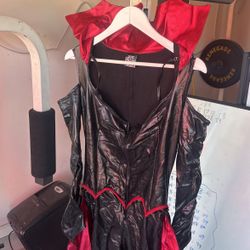 Large Vampire Women’s Costume