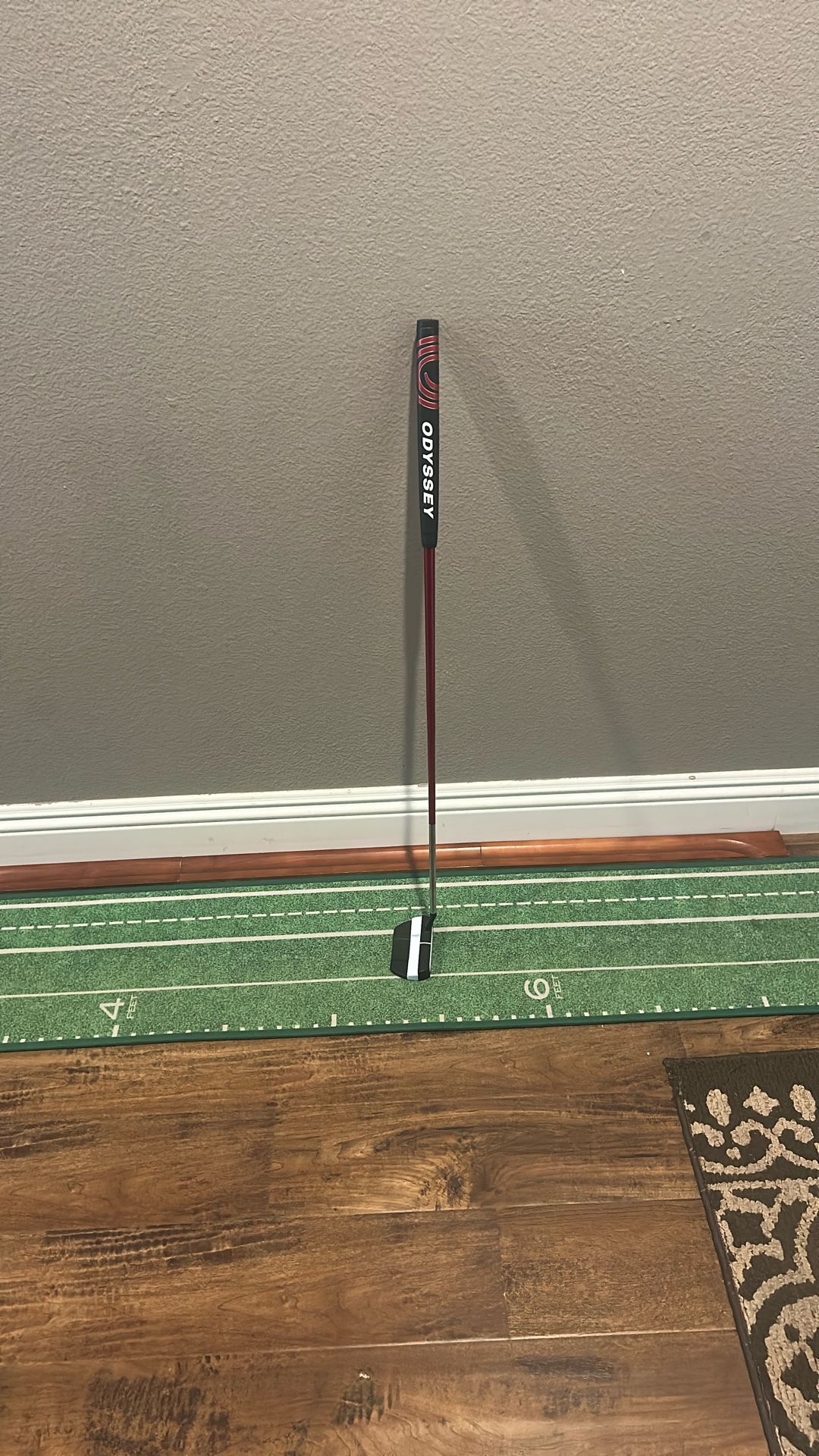 Odyssey White Hot Versa Three T